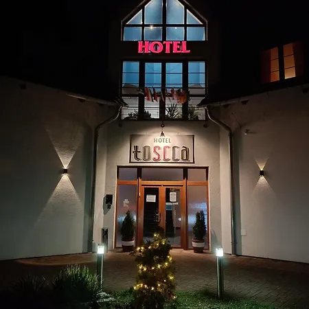 Toscca 3*