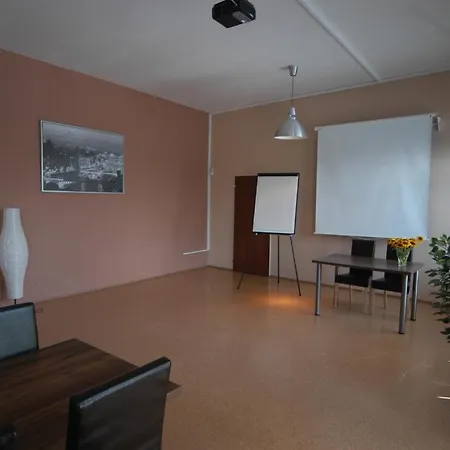 Toscca ホテル Čelákovice